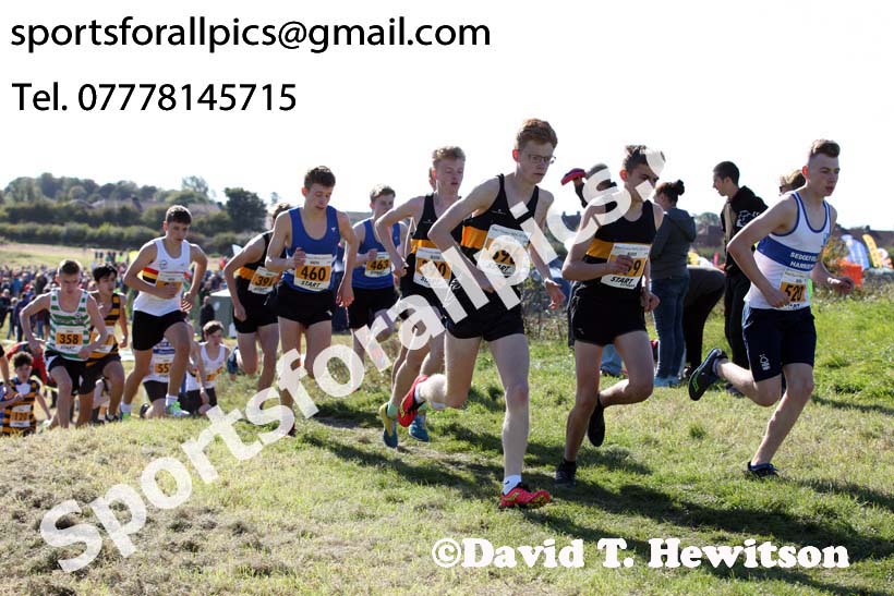 Mens under-17s Start Fitness NEH, Wrekenton. Photo:  David T. Hewitson/Sports for All Pics